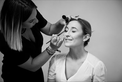 Logo Élodie KT - Maquilleuse Professionnelle, Ongles & Extensions de cils